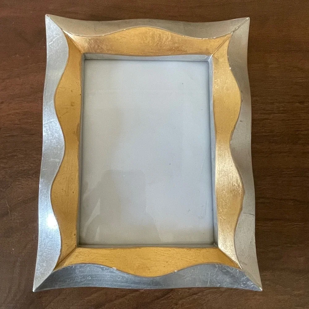 Vintage Terragrafics 1994 Wavy Scalloped Gold Silver 5x7 Picture Frame 9x7